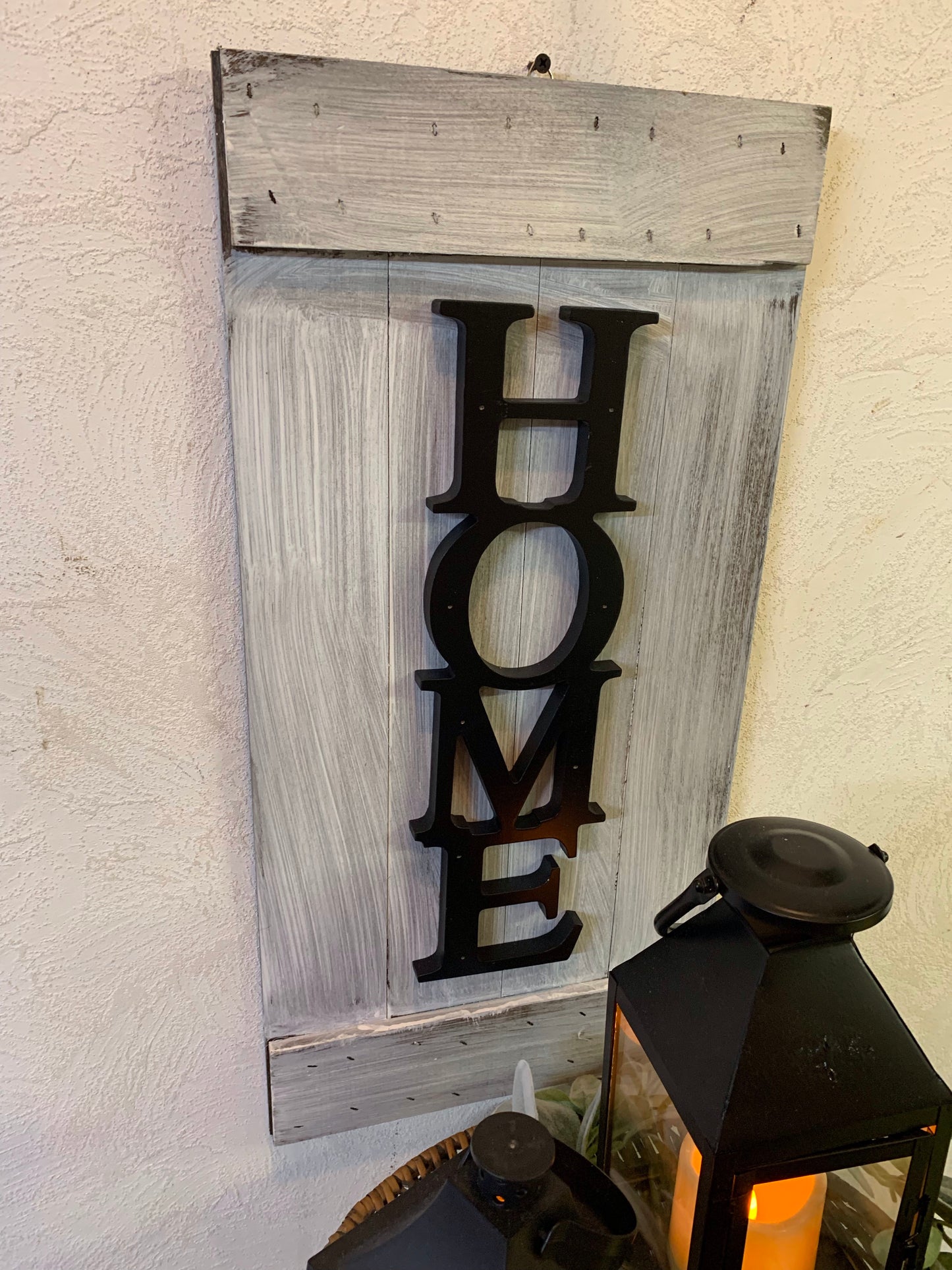 Home 3-D Vertical Sign